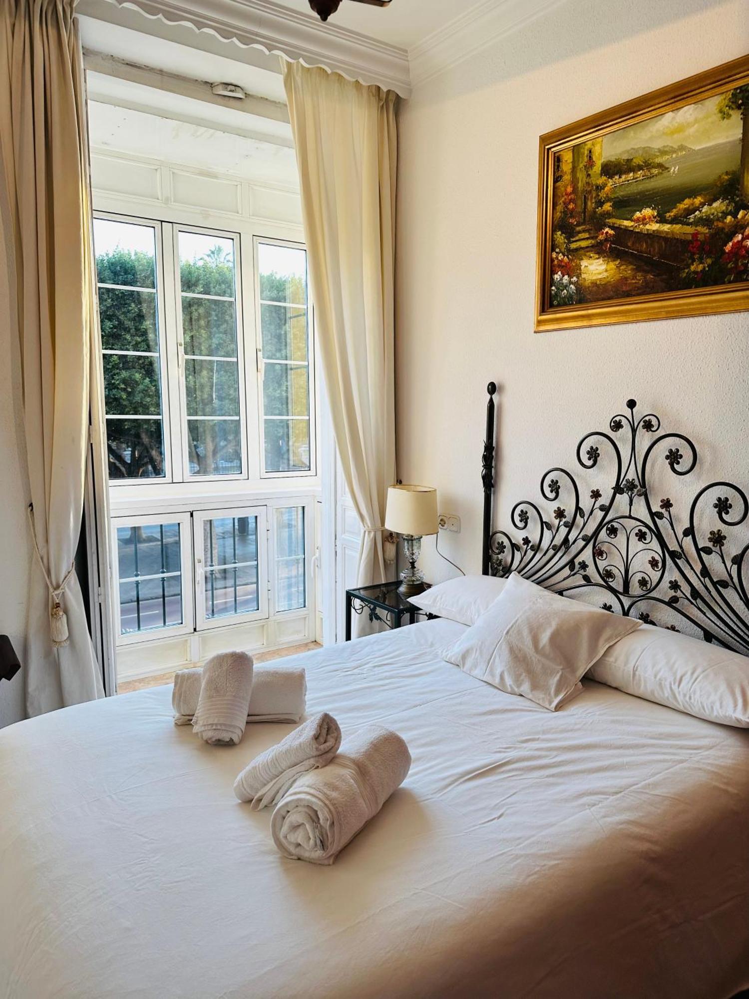 Apartamento Malagueta 2 Dormitorios มาลากา ภายนอก รูปภาพ